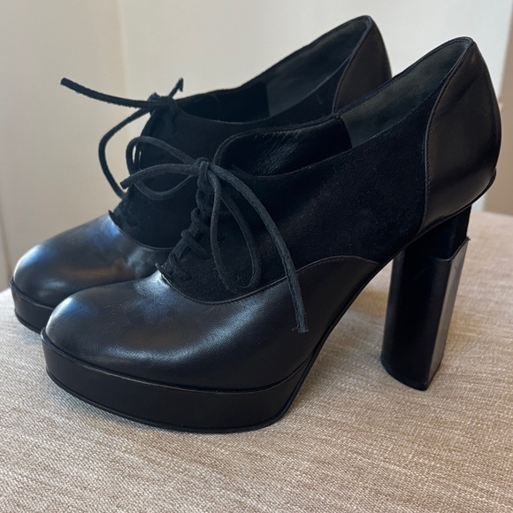 Fendi Black Leather Platform Lace-Up HeelsSize 384” Block Heel